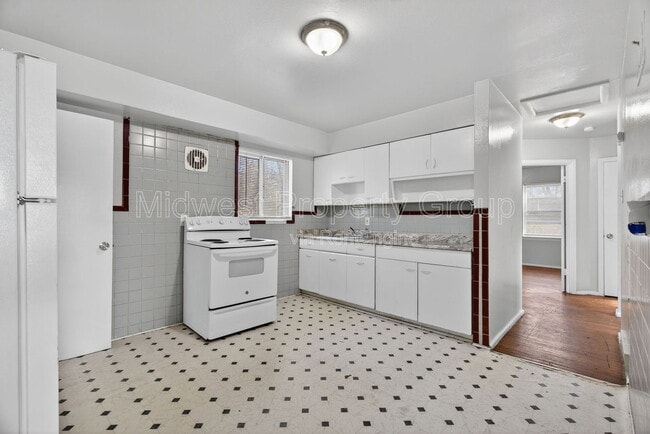 Photo - 5900 Sheriton Dr