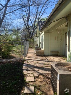 Building Photo - 600 Lakeshore Dr Unit C Rental