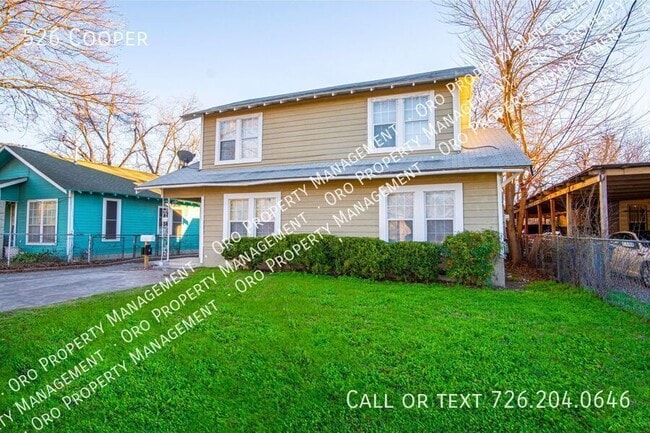 Building Photo - 526 Cooper-