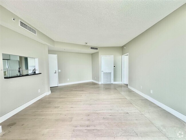 Building Photo - 2475 Brickell Ave Unit 1801 Rental