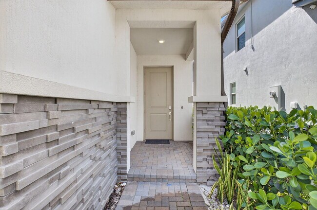 Photo - 4320 Buttonwood Dr