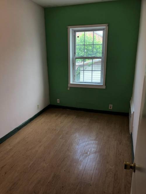 Photo - 43-75-75 163rd St