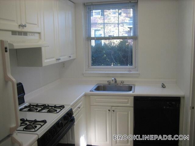 Photo - 213 Gerry Rd