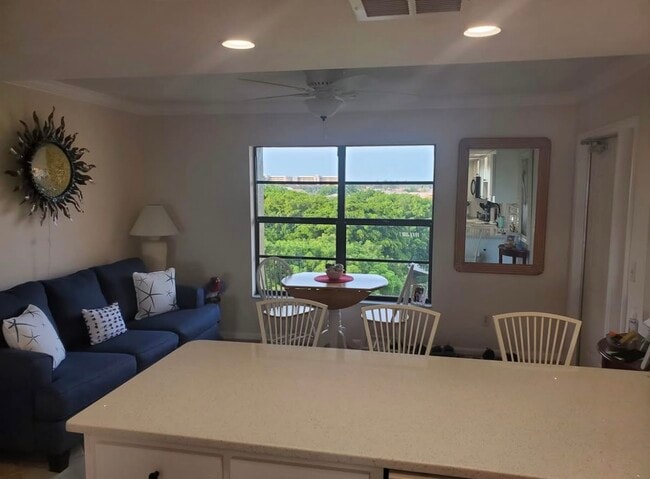 Photo - 4013 SE 20th Pl Condo Unit 506