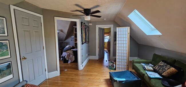 Photo - 1.5 Bed Spacious Top-Floor Allston apt!