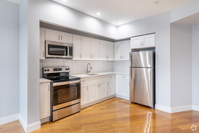 Photo - St Georges Crescent