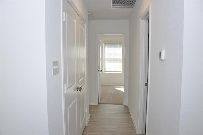 Photo - 128 Hasty Heart Ct