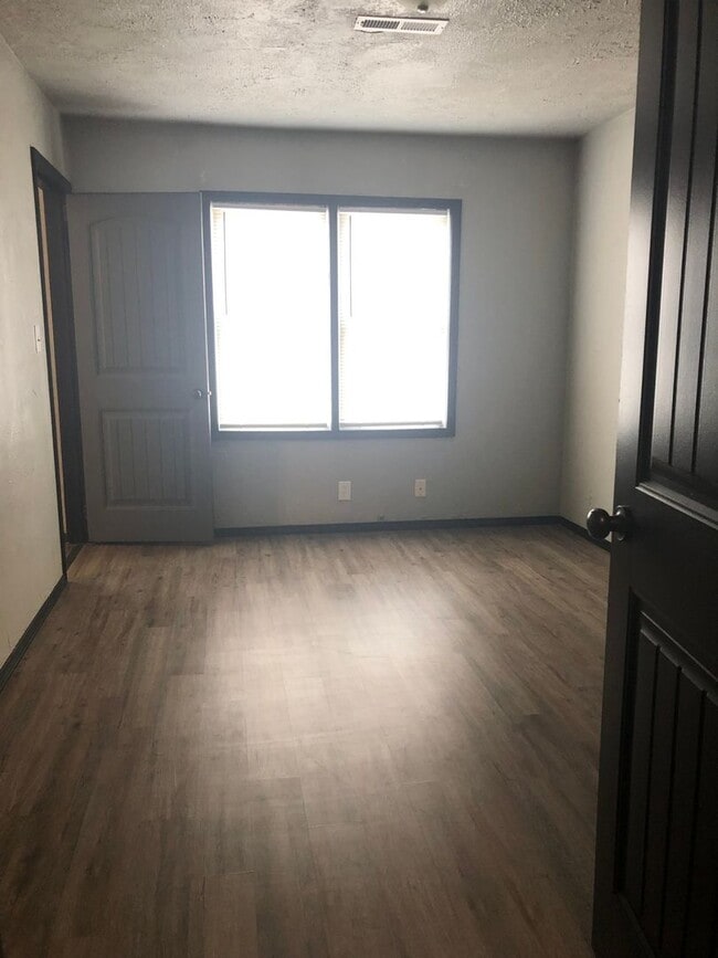 Photo - 1138 E Margaret St