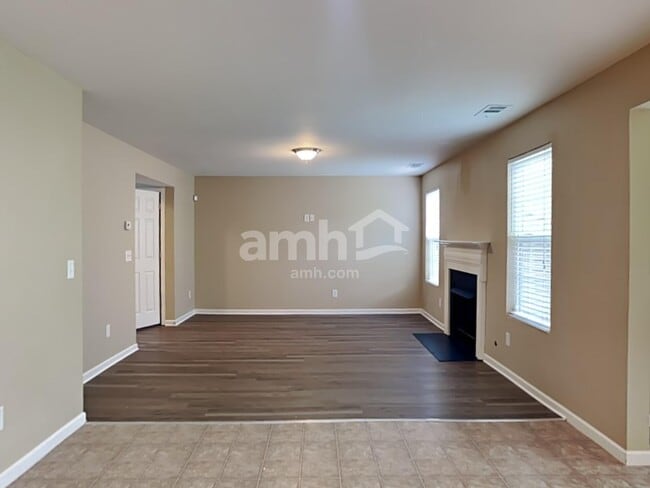 Photo - 2008 Cottage Grove Ct