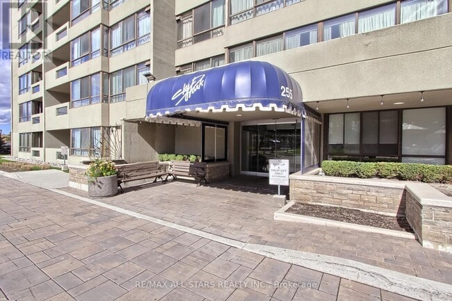 Photo - 255 Bamburgh Cir Unit 1203