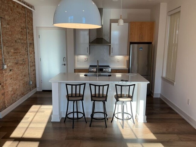 Photo - 26 W 15th St