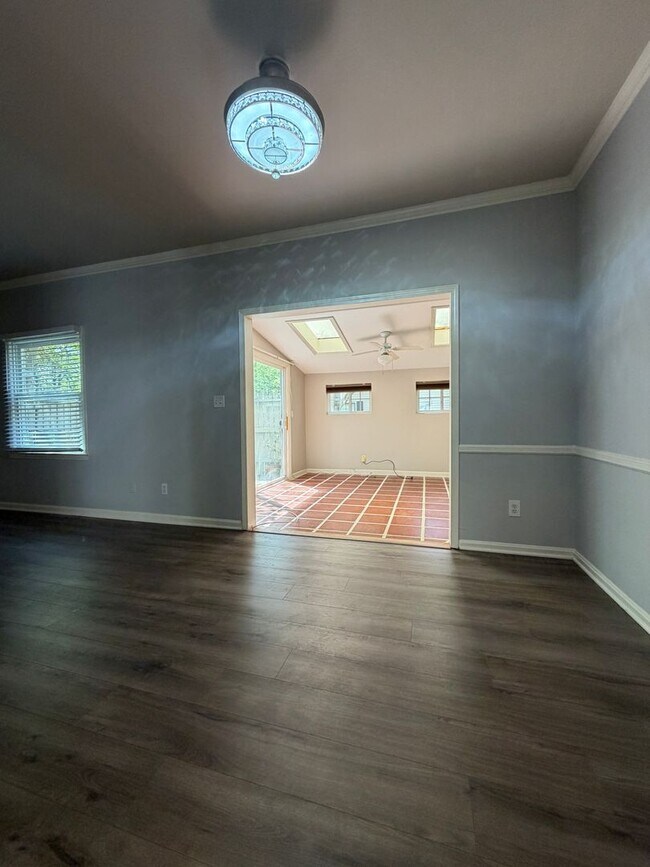 Photo - End unit townhouse in South Park