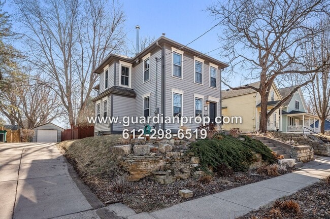 Building Photo - House Near Downtown Stillwater Available N...