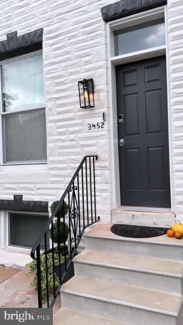 Photo - 3452 Elm Ave