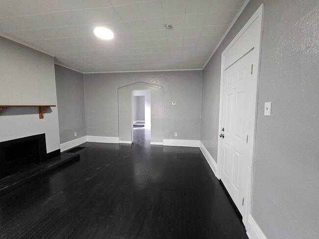 Photo - Newl updated 2 bedroom 1 bath located in Carrick!