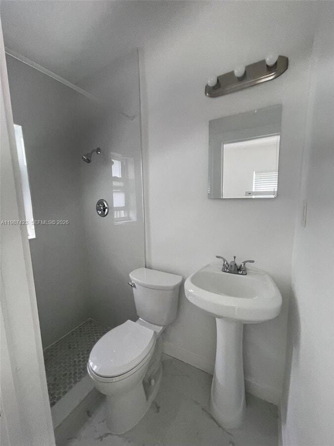 Photo - 430 SW 6th Ave Unit 4