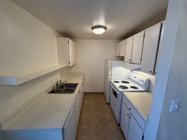 Photo - 235 Senate St NW