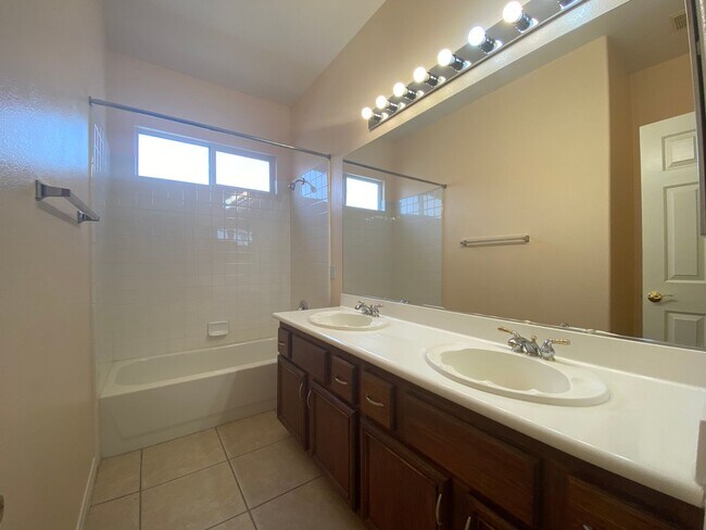 Photo - 5 Bedroom Home in SouthWest