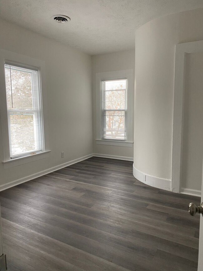 Photo - Gibson St Unit Apt 3