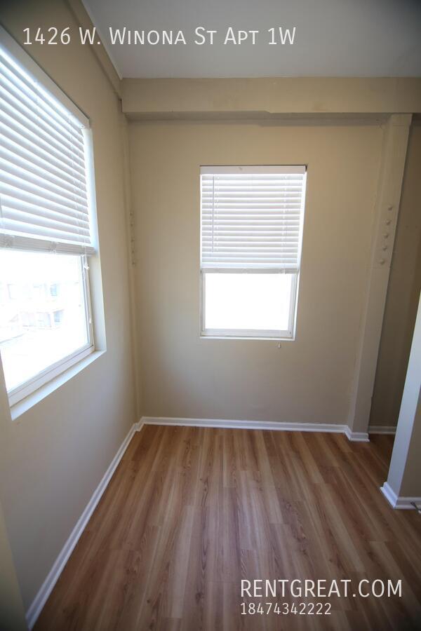 Photo - 1426 W Winona St Unit 1W