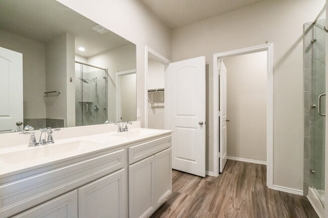 Photo - 16856 Pink Wintergreen Dr