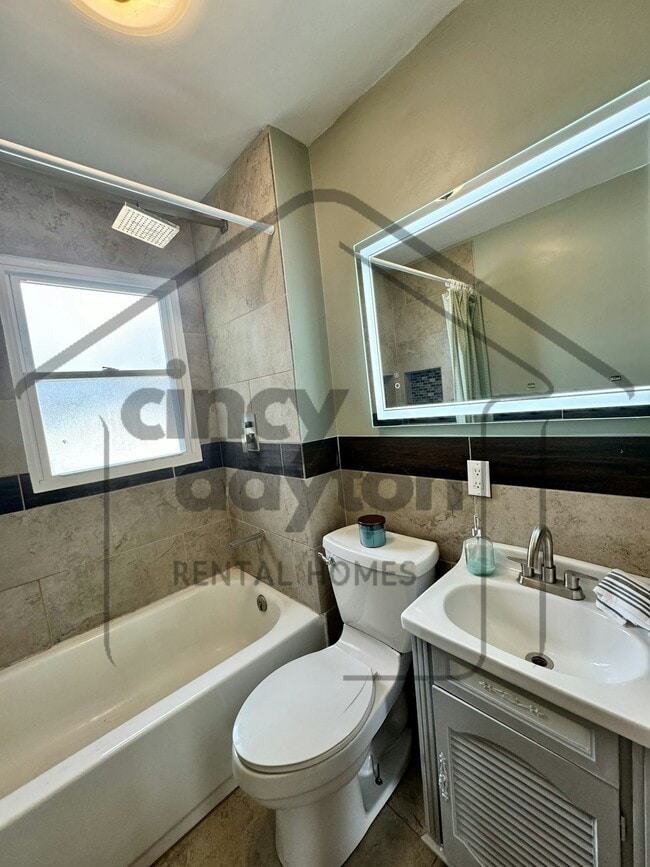 Photo - 12 Highland St