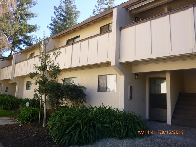 Building Photo - Upgraded 2 Bedroom One Bath Condo in Cambrian Unit 134