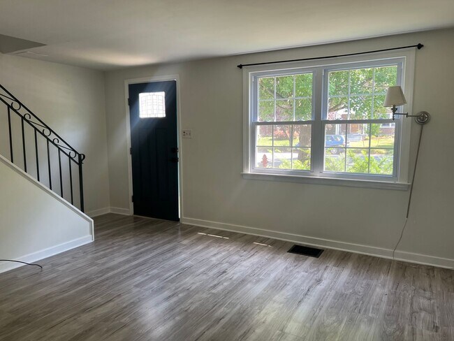 Photo - Coming Soon! Beautiful 3bd 1ba Lancaster semi-detached Home
