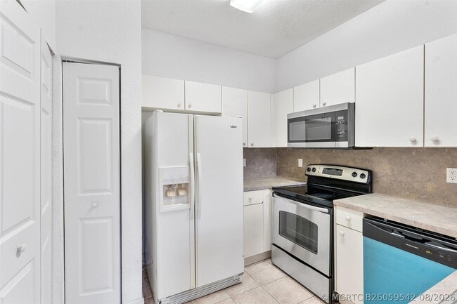 1407 S Santa Catalina Cir