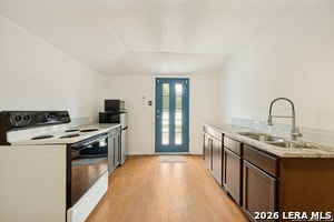 Photo - 123 Rodena St