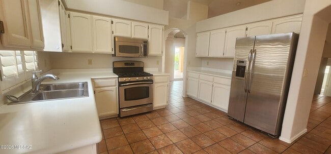 Photo - 71 E Windhill Dr
