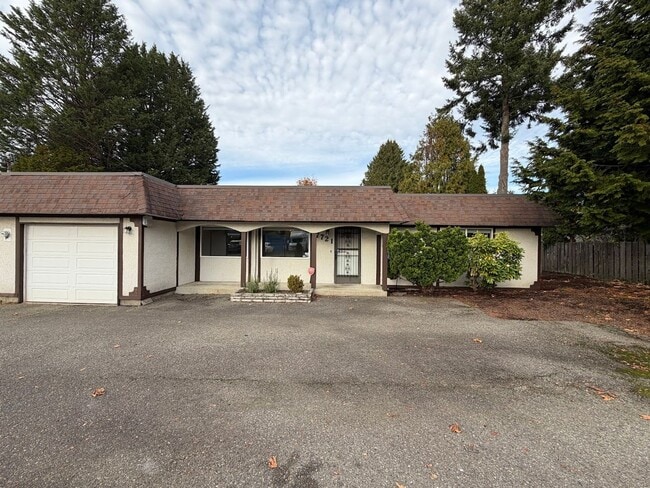 Building Photo - Olson -7721 &amp; 7723 Unit 7723