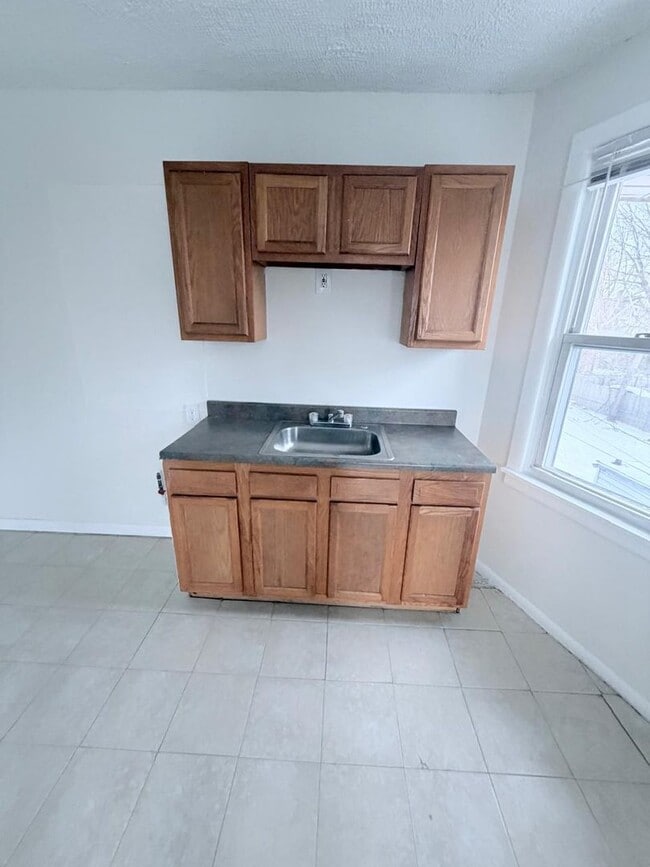 Photo - 4004 Storer Ave Unidad B