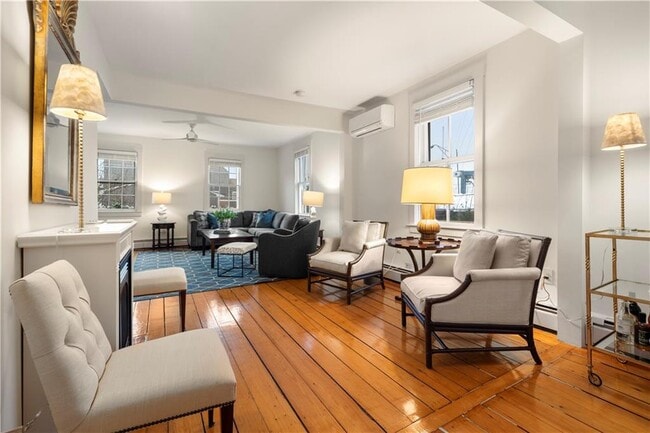 Photo - 33-35 Marsh St