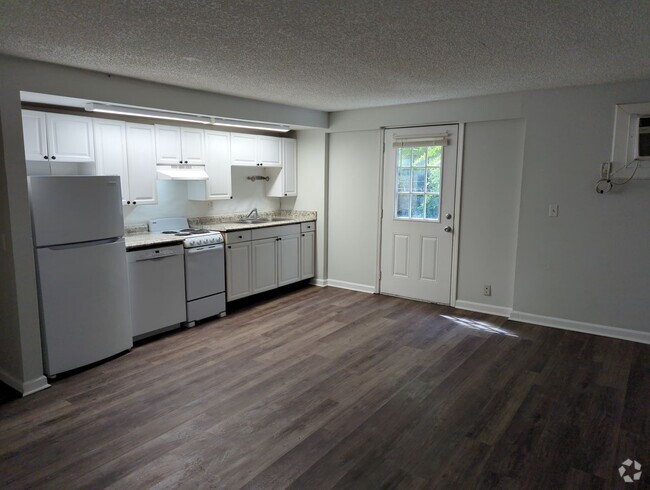 Building Photo - 4667 Cary Ln Unit 4671 Cary Ln Rental