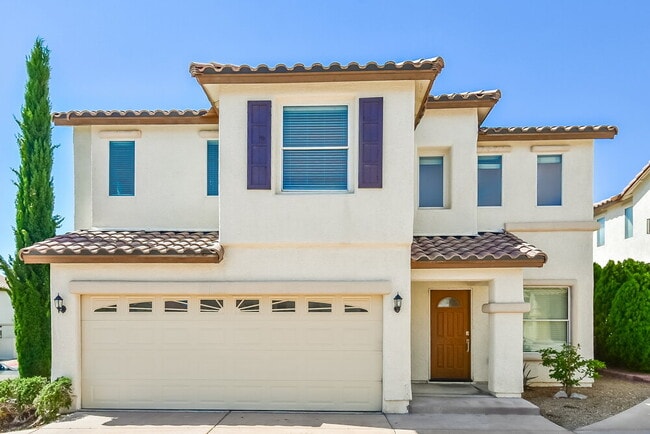 Building Photo - 3901 Bayamon St