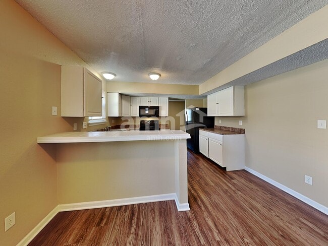 Photo - 6031 Draycott Dr