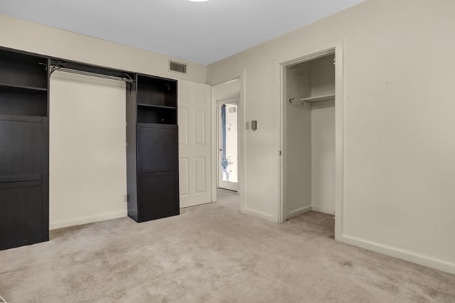 Photo - 719 Franklin St