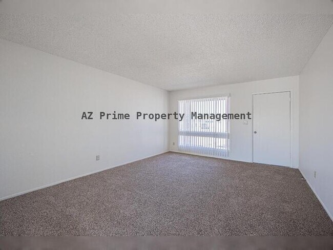 Photo - 8821 W Sahuaro Dr