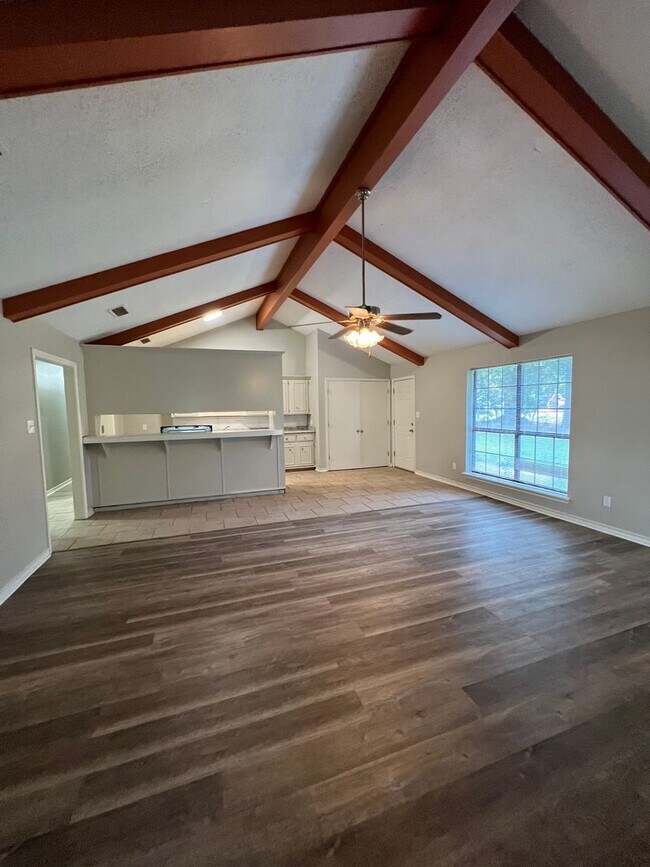 Photo - House For Rent!