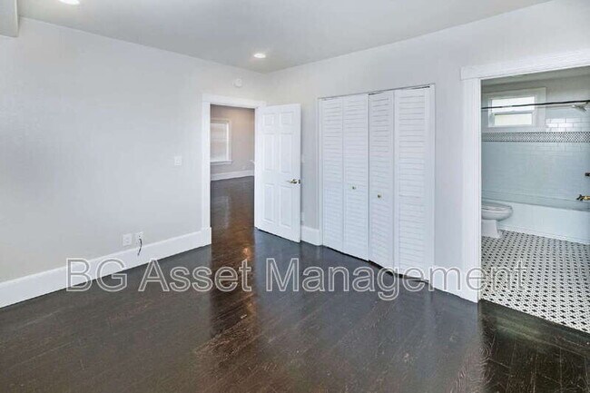 Photo - 639 Carolina St