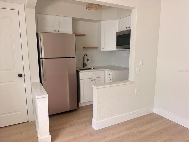 Photo - 13388 1st St E