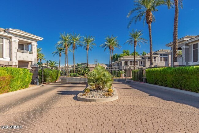 Photo - 15221 N Clubgate Dr Unit 1121