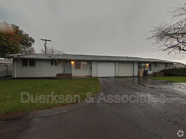 Building Photo - 2557 Main St SE Rental