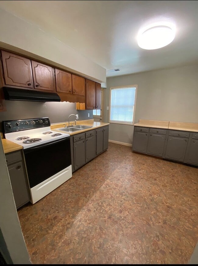 Photo - 7854 Captain- 2 Bdrm 1 Bath