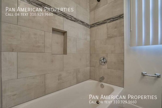 Photo - 447 1/2 W 4th St-A Unit A