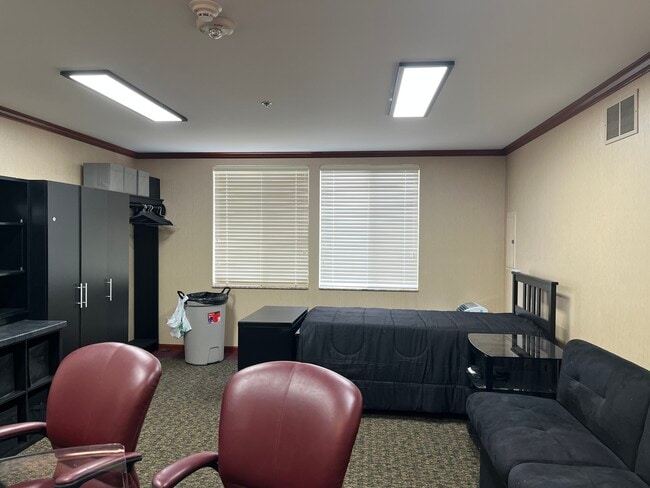 Photo - 163 N Greenleaf St Unit 163.3