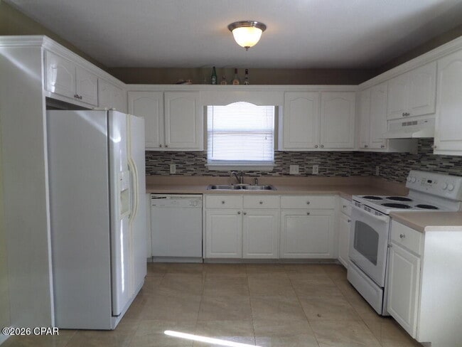 Photo - 6321 Winona St