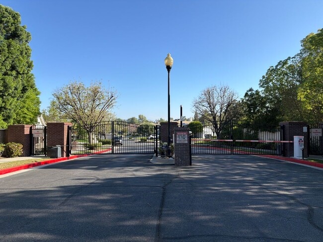 Building Photo - 6235 Penfield Ave