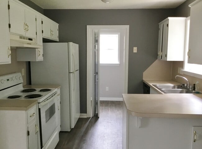 Photo - 3 Bedroom in Glenn Eagle Subdivision!